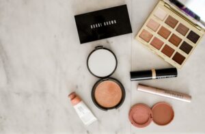 The Minimalist Makeup: Celebrating Natural Texture
