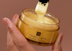 Skincare is no longer viewed as a purely practical part of the day. For many people, it has become an opportunity to slow down, reconnect with themselves and enjoy a small moment of calm. TEMPLESPA reflects this connection between beauty and well-being, encouraging people to transform ordinary routines into more thoughtful self-care rituals.
From cleansing the complexion in the morning to applying a nourishing moisturiser before bed, every step can contribute to the way the skin looks and feels. The products chosen matter, but so does the experience of using them. Texture, fragrance, application and consistency can turn a basic routine into a comforting daily habit.
TEMPLESPA brings this spa-inspired attitude into skincare and beauty, helping customers create moments of relaxation without leaving home.